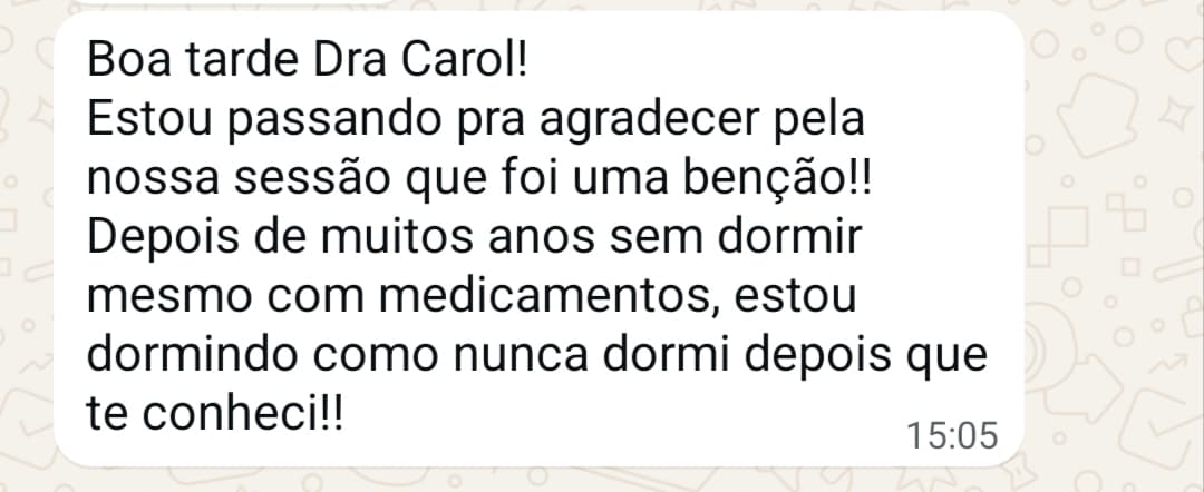 Print de mensagem de WhatsApp de uma cliente agradecendo por voltar a dormir bem depois da terapia.